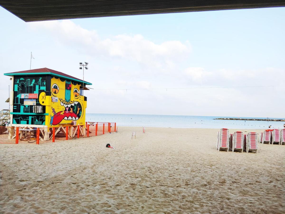 1000Nights Sea-Hut Apartment Tel Aviv Exterior photo